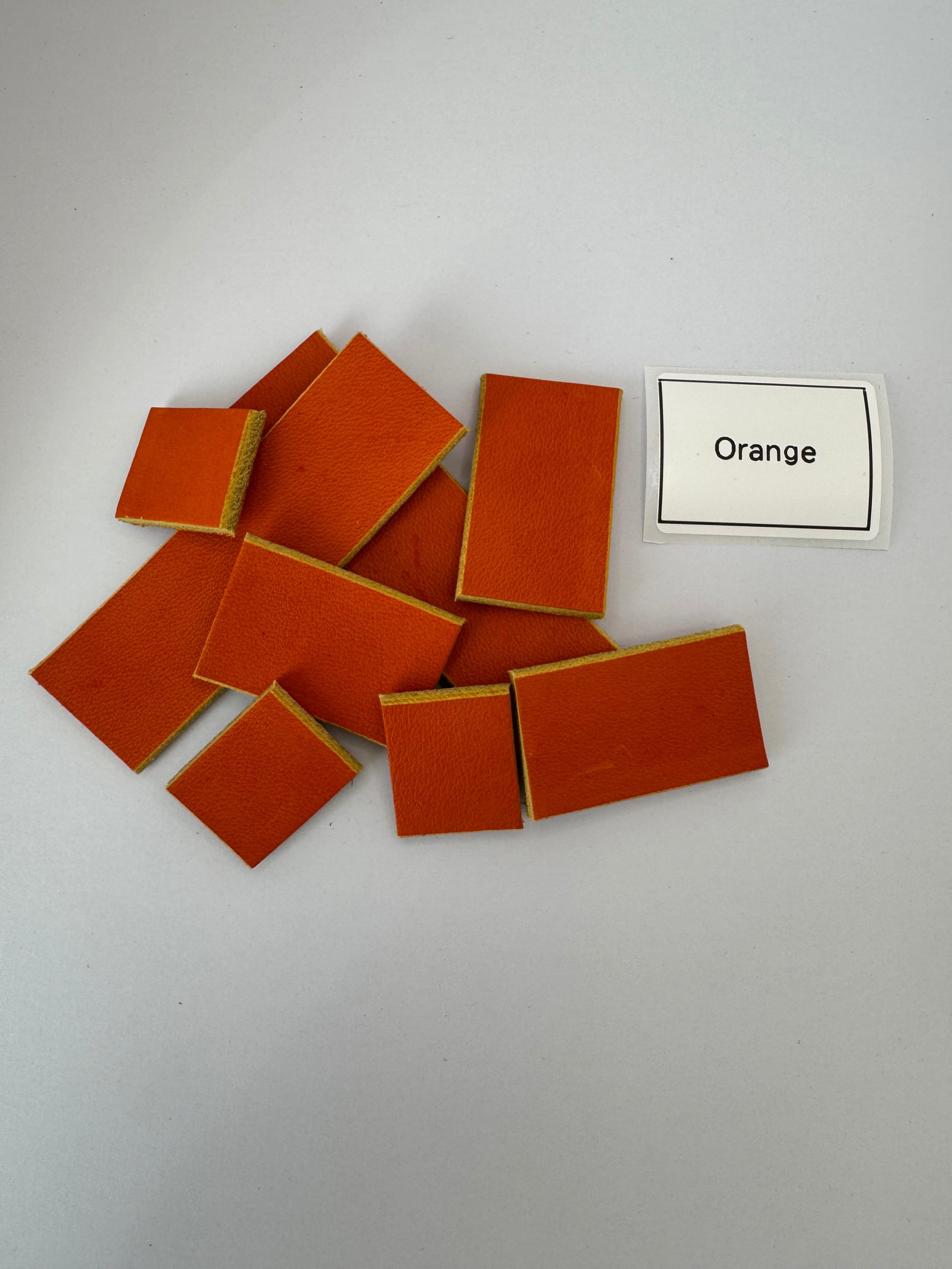 Suchgegenstand Fettleder 8-teilig in Orange
