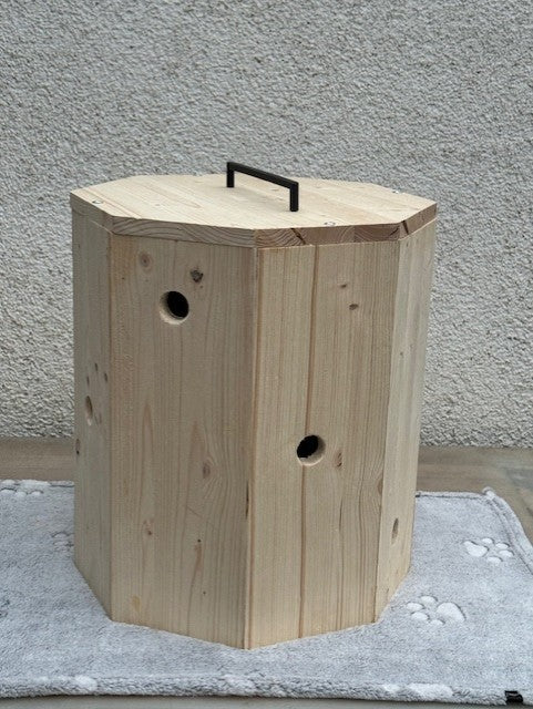 Anlernbehälter Oktagon aus Fichtenleimholz mit Deckel und Griff